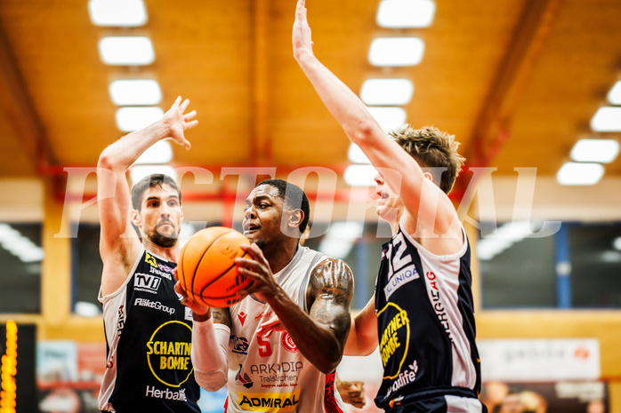 Basketball, win2day Basketball Superliga 2023/24, 4.Plazierungsrunde, Traiskirchen Lions, Gmunden Swans, Davon Clare (5)