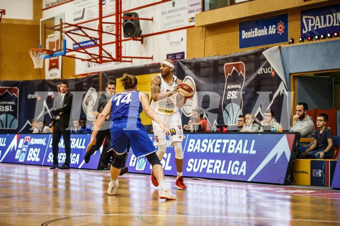 Basketball, Admiral Basketball Superliga 2019/20, Grunddurchgang 7.Runde, Traiskirchen Lions, DC Timberwolves, Shawn L. Ray (6)