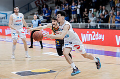 Basketball, Basketball Superliga 2022/23, Viertelfinale Spiel 3, Oberwart Gunners, Klosterneuburg Dukes, Lennart Burgemeister (10), Derek Hanes (14)