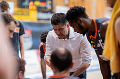 Basketball, Basketball Superliga 2022/23, Viertelfinale Spiel 3, Oberwart Gunners, Klosterneuburg Dukes, Damit Zeleznik (Coach)