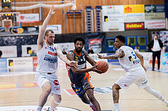 Basketball, Basketball Superliga 2022/23, Viertelfinale Spiel 3, Oberwart Gunners, Klosterneuburg Dukes, Renato Poljak (16), Kevin Bracy-Davis (0), Rob Howard (5)