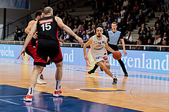 Basketball, Basketball Superliga 2022/23, Platzierungsrunde 3, Oberwart Gunners, BC Vienna, Nemanja Milosevic (15), Derek Hanes (14)