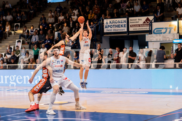 Basketball, Basketball Superliga 2022/23, Viertelfinale Spiel 1, Oberwart Gunners, Klosterneuburg Dukes, Predrag Miletic (8), John Joseph Rauch (11), Jakob Wonisch (17), Brock Gardner (10)