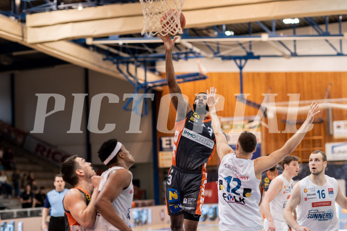 Basketball, Basketball Superliga 2022/23, Viertelfinale Spiel 1, Oberwart Gunners, Klosterneuburg Dukes, Arnold Fripp (3), Jonathan Knessl (12), Renato Poljak (16)