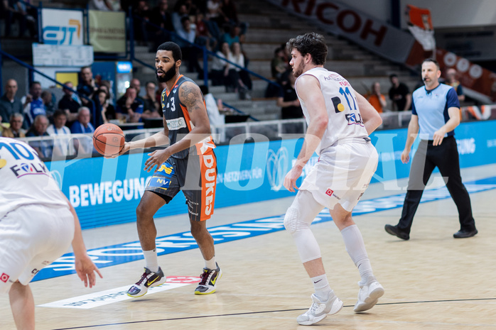 Basketball, Basketball Superliga 2022/23, Viertelfinale Spiel 1, Oberwart Gunners, Klosterneuburg Dukes, Arnold Fripp (3), John Joseph Rauch (11)
