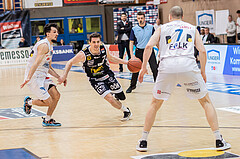 Basketball, Basketball Superliga 2022/23, 1. Platzierungsrunde, Oberwart Gunners, Gmunden Swans, Derek Hanes (14), Benedikt G
