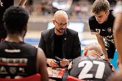 Basketball, Basketball Superliga 2022/23, Platzierungsrunde 5, Oberwart Gunners, Flyers Wels, Sebastian Waser (Coach)