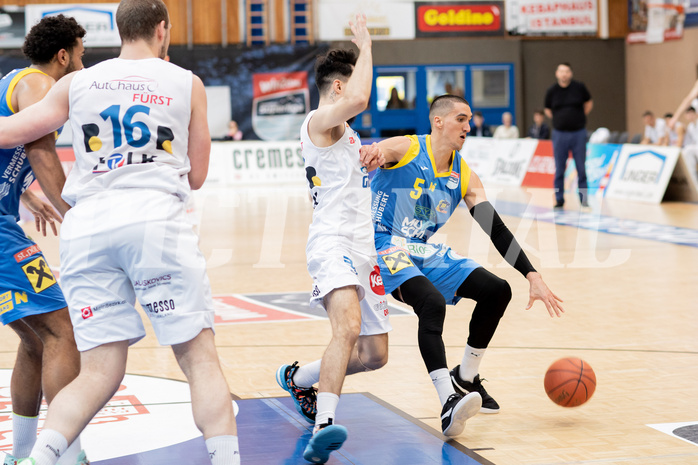 Basketball, Basketball Superliga 2022/23, Grunddurchgang Runde 20 , Oberwart Gunners, Flyers Wels, Renato Poljak (16), Philip Jalapoor (5)
