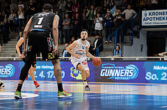Basketball, Basketball Superliga 2022/23, Platzierungsrunde 5, Oberwart Gunners, Flyers Wels, Donovan Smith (1), Derek Hanes (14)