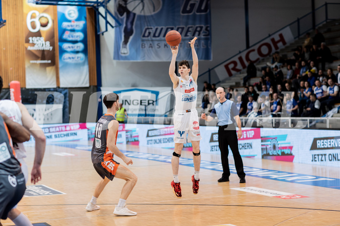 Basketball, Basketball Superliga 2022/23, Platzierungsrunde 10, Oberwart Gunners, Klosterneuburg Dukes, Lennart Burgemeister (10), Jonathan Wess (4)