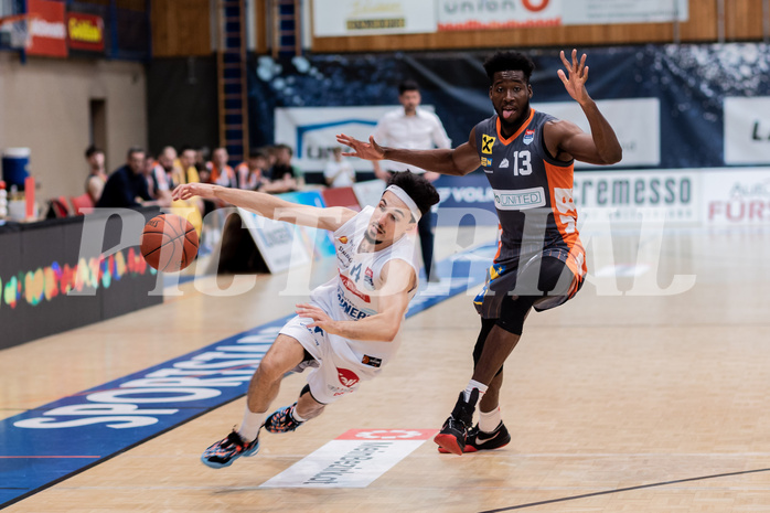 Basketball, Basketball Superliga 2022/23, Viertelfinale Spiel 1, Oberwart Gunners, Klosterneuburg Dukes, Derek Hanes (14), Joshua Nurse (13)