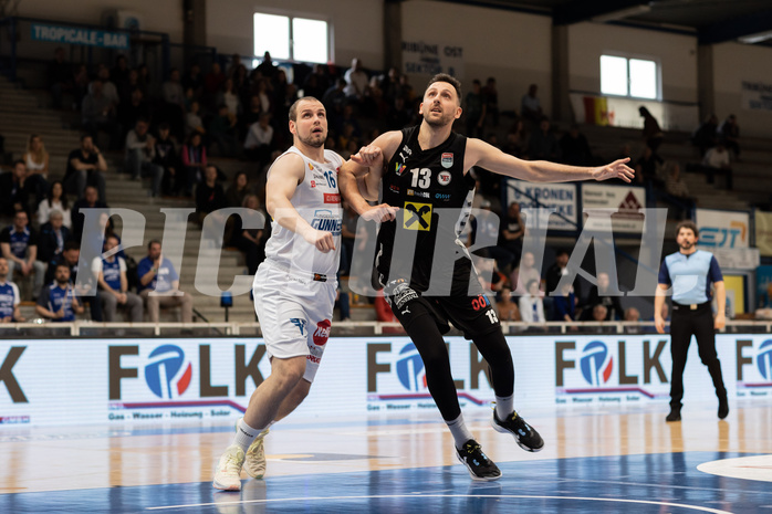 Basketball, Basketball Superliga 2022/23, Platzierungsrunde 5, Oberwart Gunners, Flyers Wels, Renato Poljak (16), Arvydas Gydra (13)