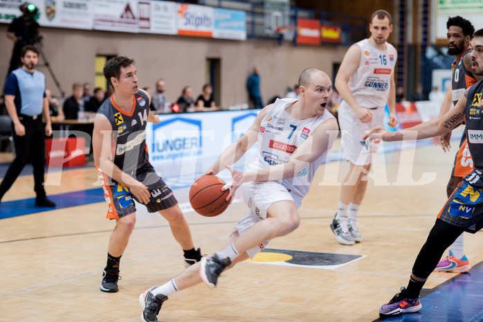 Basketball, Basketball Superliga 2022/23, Viertelfinale Spiel 3, Oberwart Gunners, Klosterneuburg Dukes, Valentin Bauer (14), Sebastian K