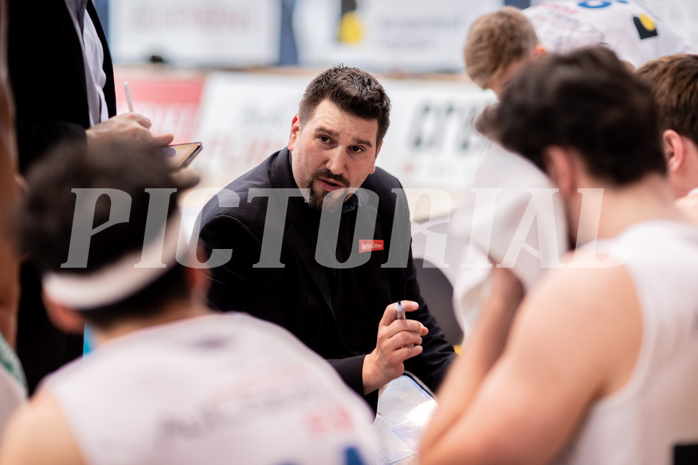 Basketball, Basketball Superliga 2022/23, Viertelfinale Spiel 1, Oberwart Gunners, Klosterneuburg Dukes, Horst Leitner (Coach)