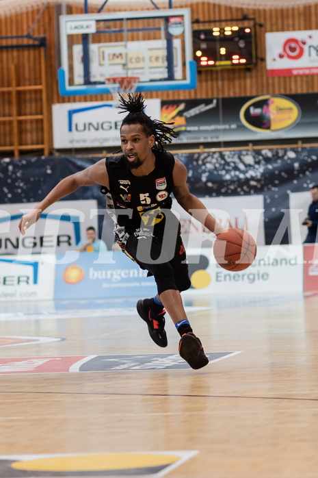 Basketball, Basketball Superliga 2022/23, Platzierungsrunde 5, Oberwart Gunners, Flyers Wels, Terrell Allen (5)