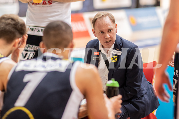 Basketball, Basketball Superliga 2022/23, 1. Platzierungsrunde, Oberwart Gunners, Gmunden Swans, Anton Mirolybov (Coach)