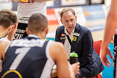 Basketball, Basketball Superliga 2022/23, 1. Platzierungsrunde, Oberwart Gunners, Gmunden Swans, Anton Mirolybov (Coach)