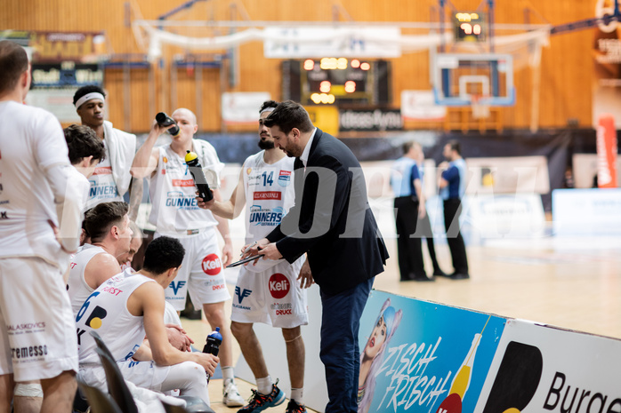 Basketball, Basketball Superliga 2022/23, Platzierungsrunde 3, Oberwart Gunners, BC Vienna, Horst Leitner (Coach)