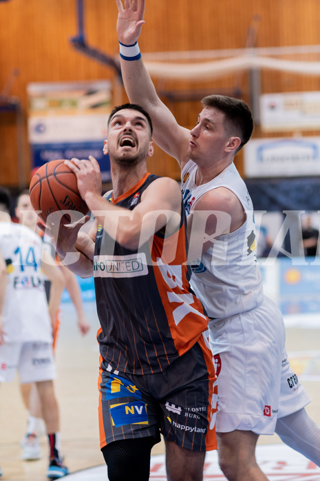 Basketball, Basketball Superliga 2022/23, Viertelfinale Spiel 3, Oberwart Gunners, Klosterneuburg Dukes, Benjamin Blazevic (11), Brock Gardner (10)
