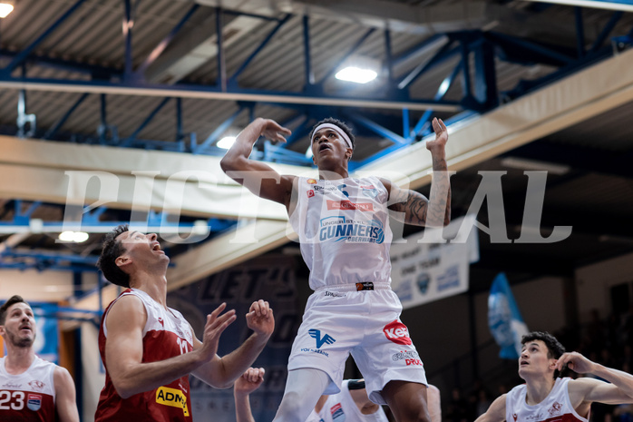Basketball, Basketball Superliga 2022/23, Grunddurchgang Runde 20 , Oberwart Gunners, Flyers Wels, Fabricio Vay (11), Rob Howard (5)