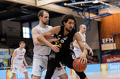 Basketball, Basketball Superliga 2022/23, Platzierungsrunde 5, Oberwart Gunners, Flyers Wels, Renato Poljak (16), Chase Jeter (0)