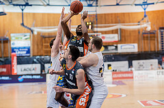 Basketball, Basketball Superliga 2022/23, Viertelfinale Spiel 1, Oberwart Gunners, Klosterneuburg Dukes, Brock Gardner (10), Kevin Bracy-Davis (0), Benjamin Blazevic (11), Renato Poljak (16)