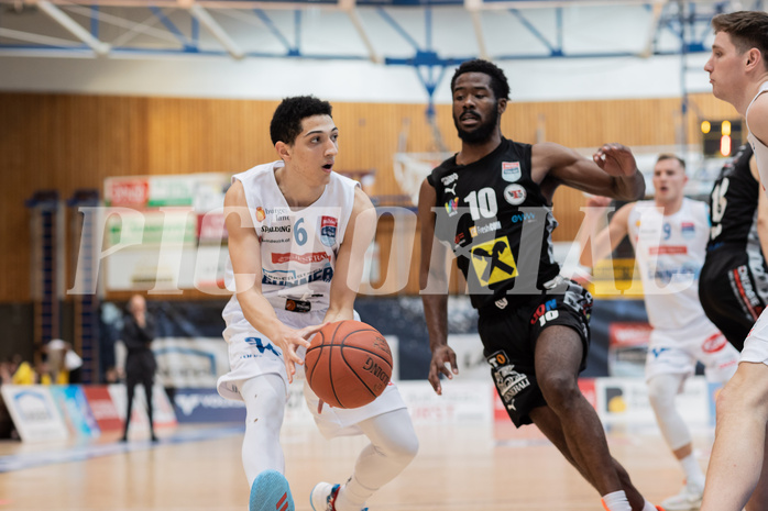 Basketball, Basketball Superliga 2022/23, Platzierungsrunde 5, Oberwart Gunners, Flyers Wels, Magdy Aboud-Ahmed(6), Austen Awosika (10)