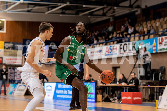 Basketball, Basketball Superliga 2022/23, Grunddurchgang Runde 21 , Oberwart Gunners, Kapfenberg Bulls, Jonathan Knessl (12), Lesley Varner (21)