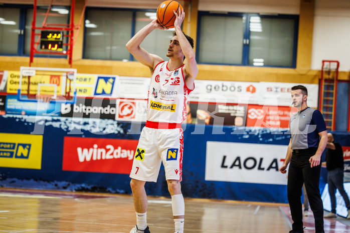 Basketball, win2day Basketball Superliga 2024/25, Grunddurchgang 18.Runde, Traiskirchen Lions, UBSC Graz, Benedikt Güttl (7)