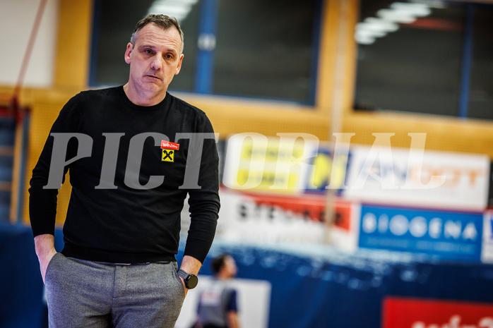 Basketball, win2day Basketball Superliga 2024/25, Grunddurchgang 18.Runde, Traiskirchen Lions, UBSC Graz, Ervin Dragsic (Head Coach)