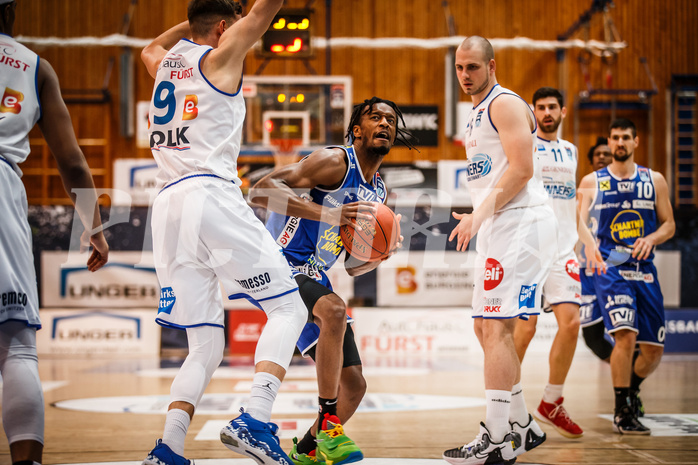 Basketball, bet-at-home Basketball Superliga 2021/22, Platzierungsrunde Spiel 1, Oberwart Gunners, Gmunden Swans, Cederic Anders (2)