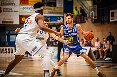 Basketball, bet-at-home Basketball Superliga 2021/22, Platzierungsrunde Spiel 1, Oberwart Gunners, Gmunden Swans, Lukas Schartmüller (11)