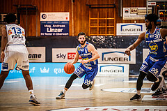 Basketball, bet-at-home Basketball Superliga 2021/22, Platzierungsrunde Spiel 1, Oberwart Gunners, Gmunden Swans, Daniel Friedrich (6)