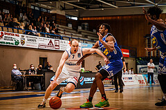 Basketball, bet-at-home Basketball Superliga 2021/22, Platzierungsrunde Spiel 1, Oberwart Gunners, Gmunden Swans, Sebastian Käferle (7)