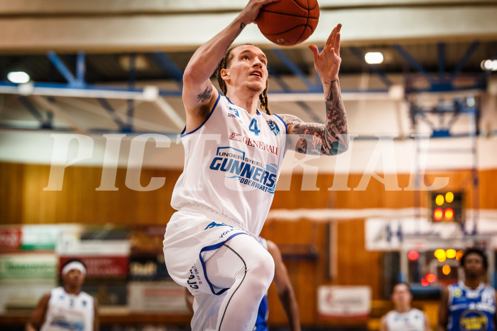 Basketball, bet-at-home Basketball Superliga 2021/22, Platzierungsrunde Spiel 1, Oberwart Gunners, Gmunden Swans, Travis Atson (4)