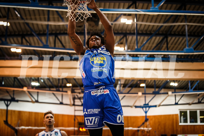 Basketball, bet-at-home Basketball Superliga 2021/22, Platzierungsrunde Spiel 1, Oberwart Gunners, Gmunden Swans, Stephon Jelks (15)