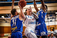 Basketball, bet-at-home Basketball Superliga 2021/22, Platzierungsrunde Spiel 1, Oberwart Gunners, Gmunden Swans, Travis Atson (4)