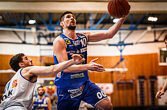 Basketball, bet-at-home Basketball Superliga 2021/22, Platzierungsrunde Spiel 1, Oberwart Gunners, Gmunden Swans, Toni Blazan (10)