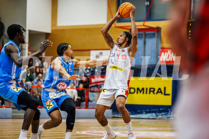 Basketball, win2day Basketball Superliga 2023/24, Viertelfinale Spiel 1, Traiskirchen Lions, SKN St.Pölten, Demarcus Demonia (4)
