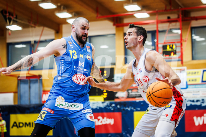 Basketball, win2day Basketball Superliga 2023/24, Viertelfinale Spiel 1, Traiskirchen Lions, SKN St.Pölten, Fabricio Vay (11)