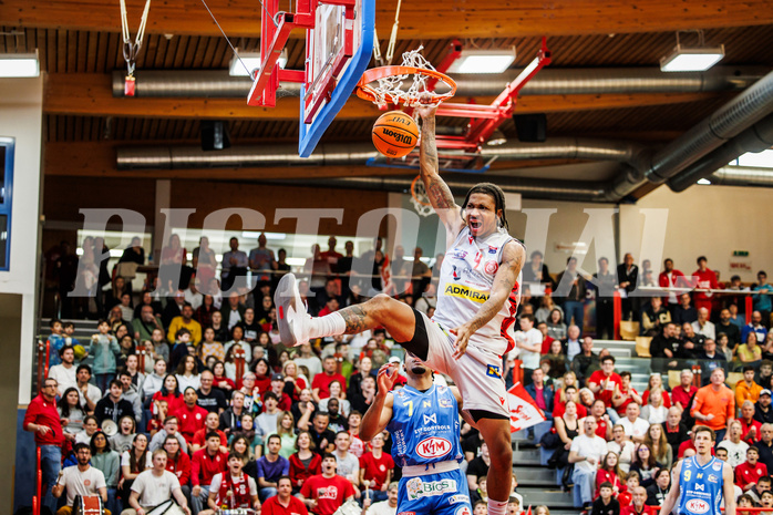 Basketball, win2day Basketball Superliga 2023/24, Viertelfinale Spiel 1, Traiskirchen Lions, SKN St.Pölten, Demarcus Demonia (4)