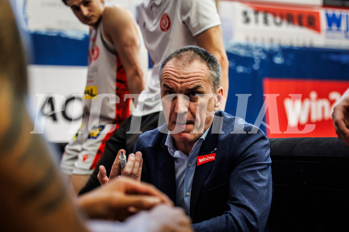 Basketball, win2day Basketball Superliga 2023/24, Viertelfinale Spiel 1, Traiskirchen Lions, SKN St.Pölten, Radomir Mijanovic (Head Coach)