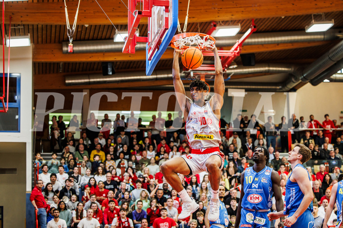 Basketball, win2day Basketball Superliga 2023/24, Viertelfinale Spiel 1, Traiskirchen Lions, SKN St.Pölten, Jaquan Lawrence (40)