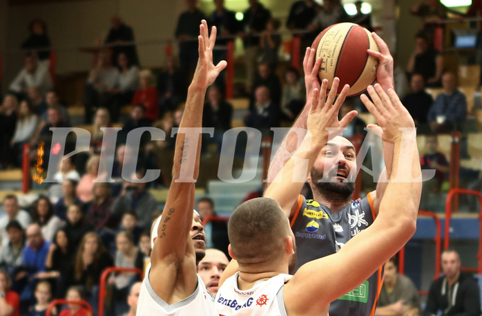 Basketball Basketball Superliga 2019/20, Grunddurchgang 10.Runde Traiskirchen Lions vs. Klosterneuburg Dukes


