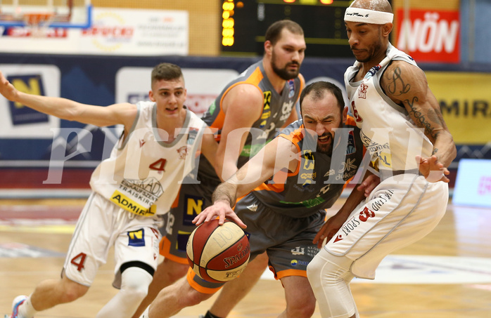 Basketball Basketball Superliga 2019/20, Grunddurchgang 10.Runde Traiskirchen Lions vs. Klosterneuburg Dukes



