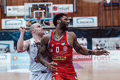Basketball, Basketball Superliga 2023/24 , SF 4, Oberwart Gunners, Traiskirchen Lions, Sebastian Kaeferle (7), Manuel Patterson (0)