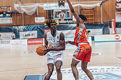 Basketball, Basketball Superliga 2023/24 , SF 4, Oberwart Gunners, Traiskirchen Lions, Shaquille Rombley (5), Jaquan Lawrence (40)