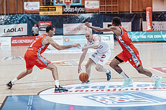 Basketball, Basketball Superliga 2023/24 , SF 4, Oberwart Gunners, Traiskirchen Lions, Fabricio Vay (11), Sebastian Kaeferle (7), Demarcus Demonia (4)
