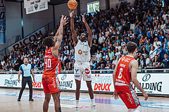 Basketball, Basketball Superliga 2023/24 , SF 4, Oberwart Gunners, Traiskirchen Lions, Jaquan Lawrence (40), Shaquille Rombley (5), Aleksej Kostic (6)