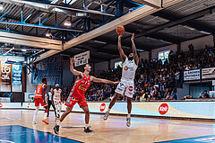 Basketball, Basketball Superliga 2023/24 , SF 4, Oberwart Gunners, Traiskirchen Lions, Fabricio Vay (11), Kris Monroe (13)